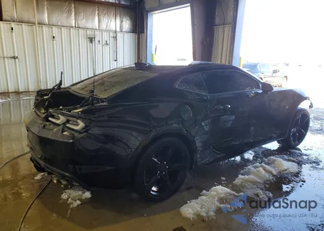 2019 Chevrolet Camaro Ss z USA, uszkodzony, nr VIN 1G1FH1R71K0153037